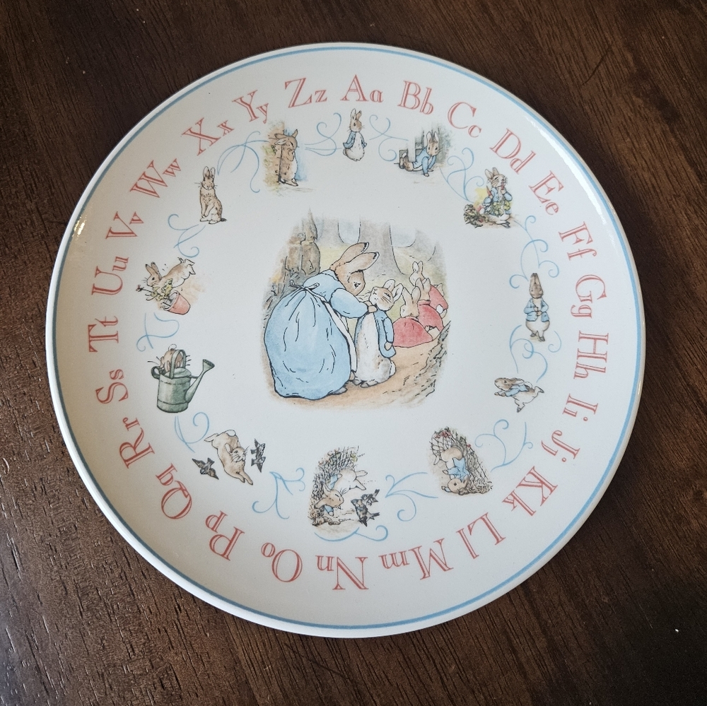 1993 Beatrix Potter Alphabet Plate -Peter Rabbit Frederick Warne and Co -Wedgwoo